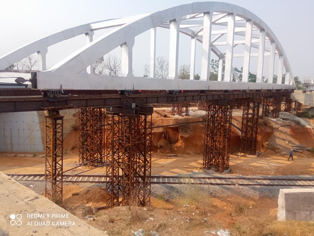JCL Infra Ltd, formerly known as JSons Co. Ltd, announced the successful launch of BowString Girder at Manoharabad-Gajwel site.

Read more: lnkd.in/gPivERtU

#construction #infrastructure #constructionmagazine #railways #highways #bridges #girder @RamamurthyTM