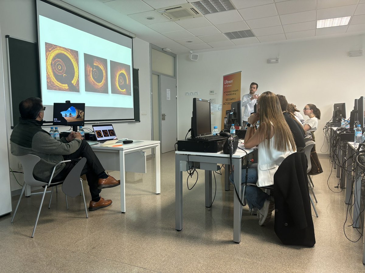 EvaRumiz's tweet photo. Empezamos el segundo día del I Curso de imagen intravascular en VLC. Hoy abordando la #OCT de la A a la Z.
@hect2701 @sjorge4 @HemodinamicaFe @Jp_vilchez @JL_10_HILL https://t.co/QHsJT26woD