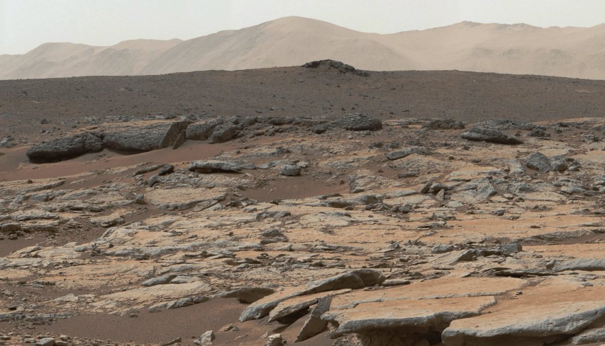 AstrospaceI's tweet photo. Un team di ricercatori @NASA ha avanzato e testato in laboratorio una nuova ipotesi per spiegare l'anomala quantità di #metano registrato su #Marte: potrebbe essere intrappolato nel sale della #regolite marziana, e poi rilasciato periodicamente.
@NASAJPL
https://t.co/IhQ1ebPdgM https://t.co/Kqk5M7q5ur