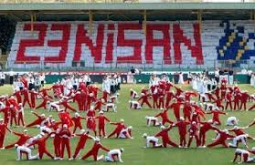 #23NisanUlusalEgemenlikveCocukBayramı Çocukluğumuzun bayramı ,Trt yi açıp gösterileri izlerdik, bazen de o stat da olup gösterilerde görev alırdık.