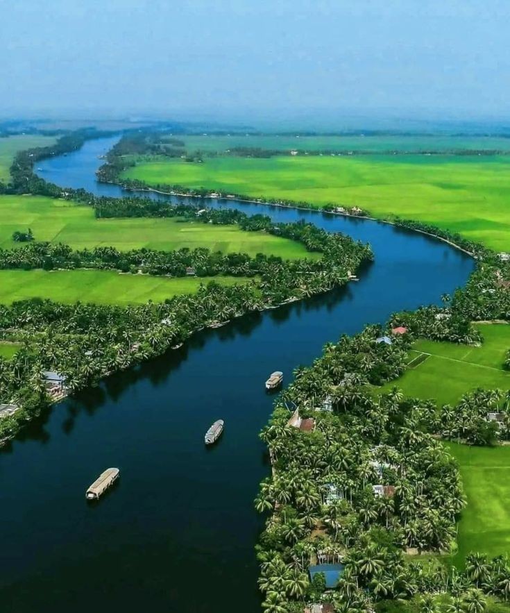 Alleppey City in Kerala 🇮🇳