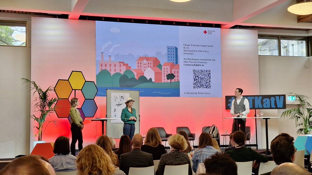 The German #Conference on Disaster Risk Reduction #DRR 2024 (organized by @roteskreuz_de) is under way in #Berlin. Today at 1.45 pm, DCNA will hold a joint #workshop on #exerciseevaluation together with @unibw_m. Learn more: fachtagung-katastrophenvorsorge.de/programm/?lang