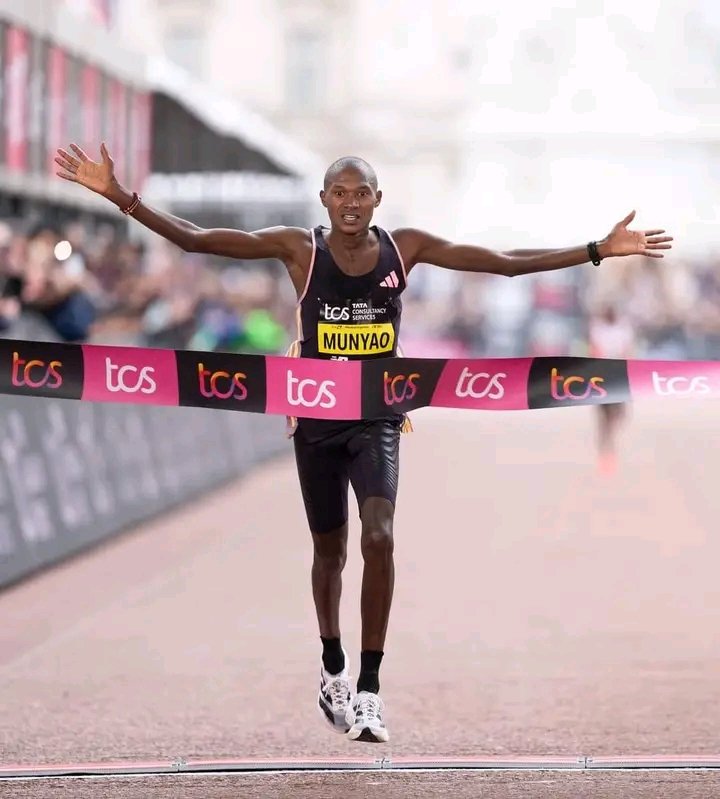Alexandar Mutiso Munyao  hails from Tawa, Mbooni, Makueni county.
 2:04:01
Let's congratulate our super Man.
#londonmarathon2024 ‼️‼️‼️‼️‼️‼️‼️‼️‼️‼️‼️
His win was not celebrated in Kenya but if it was @EliudKipchoge win it would have been celebrated.
TRIBALISM IS REAL IN KENYA