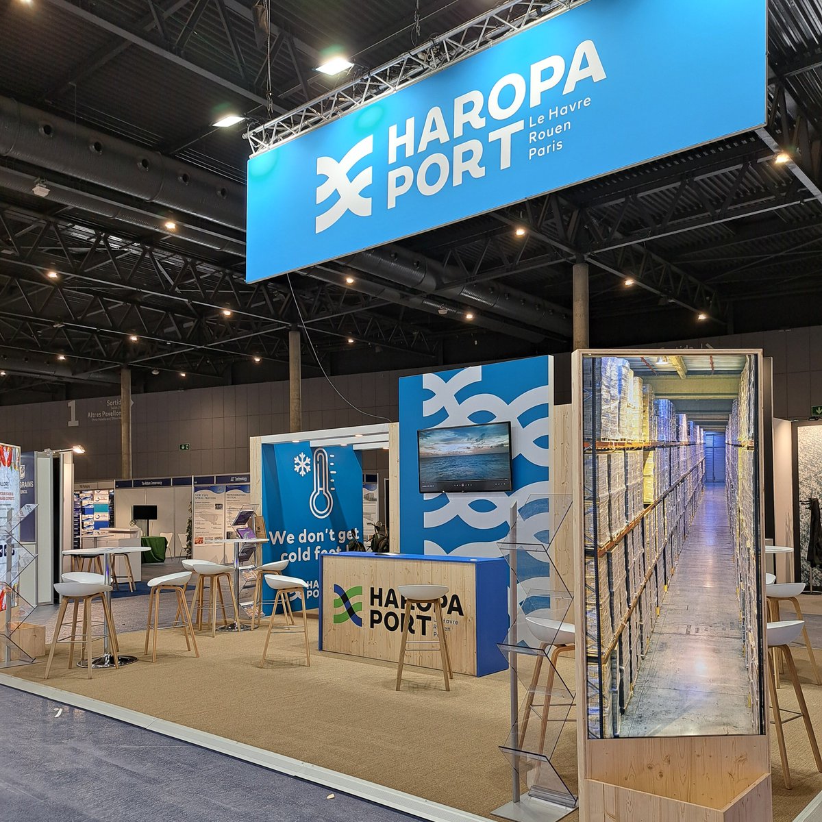 Our teams are waiting for you to share HAROPA PORT's #seafood offer during the @SeafoodExpo_GL exhibition 🐟 Meet them on booth 1B501, Hall 1 with Seafrigo, Cap Gel & @BolloreLog 👇