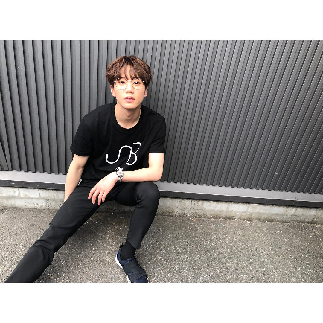 2018.04.23. Junyoung's ig

'名古屋'

He was in Nagoya with UNB. 

#이준영 #LEEJUNYOUNG