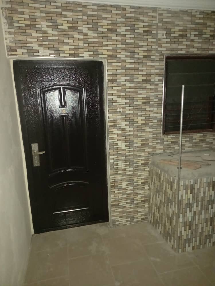 RENTMANN_'s tweet photo. For Rent
Type : 2 Bedroom Self Contain
Price : 700gh/month
Location:Kasoa Opeikuma
Advance:1 year
Ref:Nad
Whatsap :0240994061
@followers
#rent-house
#rentproperty
#rentit
#viral
#accrarentals
#apartmentsinaccra
#ghanatiktok🇬🇭 https://t.co/FT5M9o4NAw