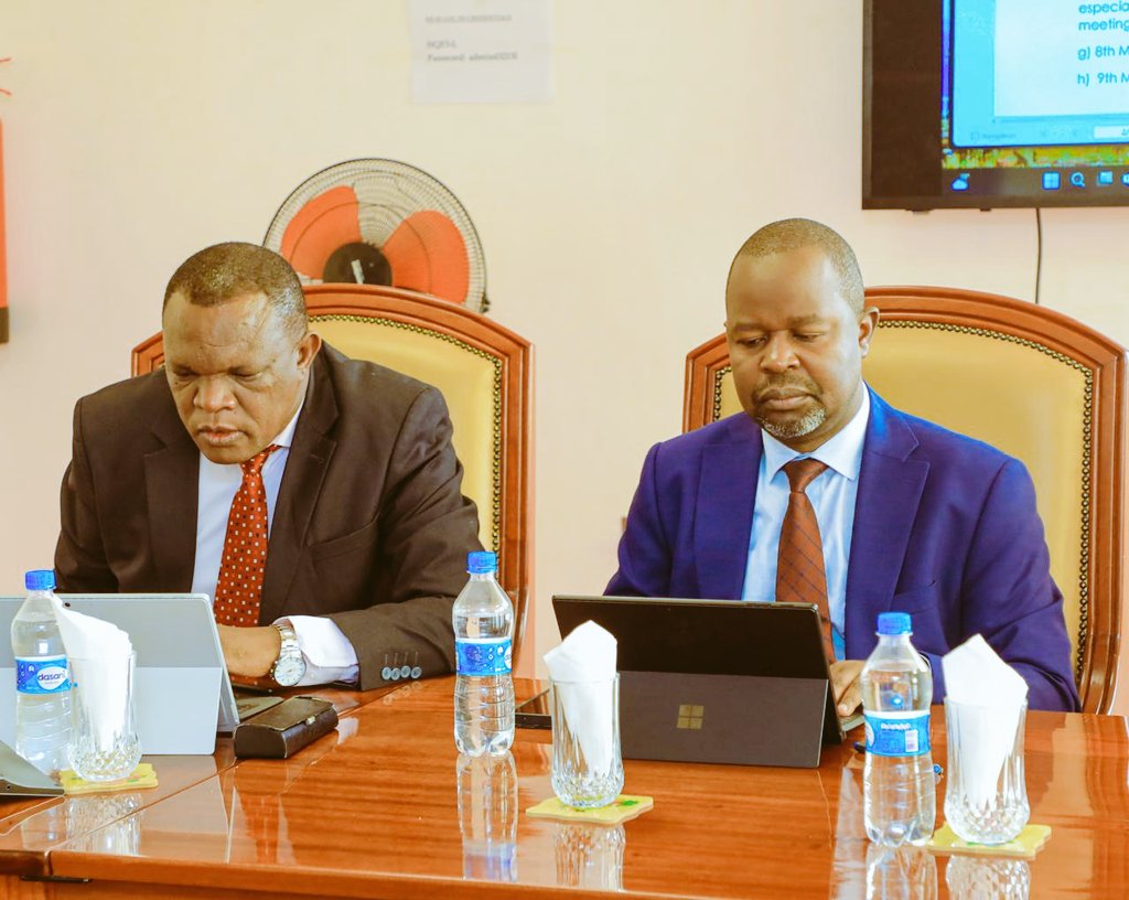 We are holding our 27th cabinet meeting this morning at the County Headquarters, Homa Bay. The cabinet is considering pivotal policy interventions, reviewing departmental reports, and plans in delivering on our promises to the people of Homa Bay. #UnlockingEndlessPotential