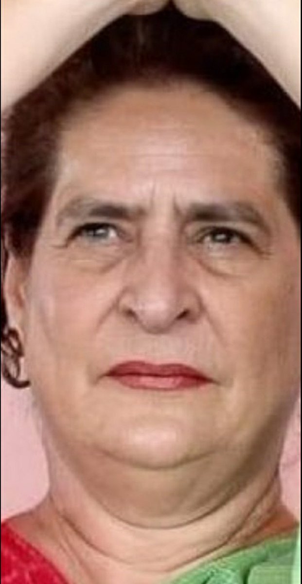 न गले मे मंगलसूत्र
न मांग में सिंदूर, न बिंदी।
कौनसी हिन्दू है ये ?
इसीलिए मोदीजी सावधान कर रहे हैं