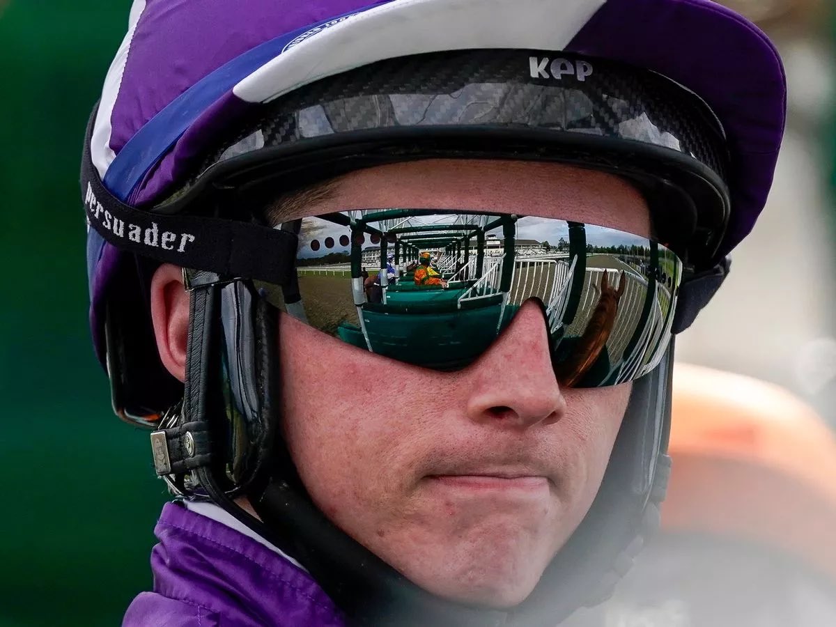 racingtipsn's tweet photo. PRIZE INCREASED 💰 
Surely lands today….
COMP time win up to £200 (cash added as no winner yesterday)

Win up to £200 🐎

Todays jockey has SEVEN  rides. Let’s get this prize WON AGAIN !

LIKE and RETWEET and TAG TWO people in the comments (celebrities more random the better )  ✅ 

If  ROSSA RYAN  rides a DOUBLE  at KEMPTON - one person will win £100 and FREE VIP ✅

If he rides a TREBLE    - one person will win £200 and FREE VIP 💰

Follow our FREE group NOW for daily free tips https://t.co/FMs2FY1fVu

No winner? We ROLL OVER and add to the cash giveaway !!!! 💰 Have to be in to win