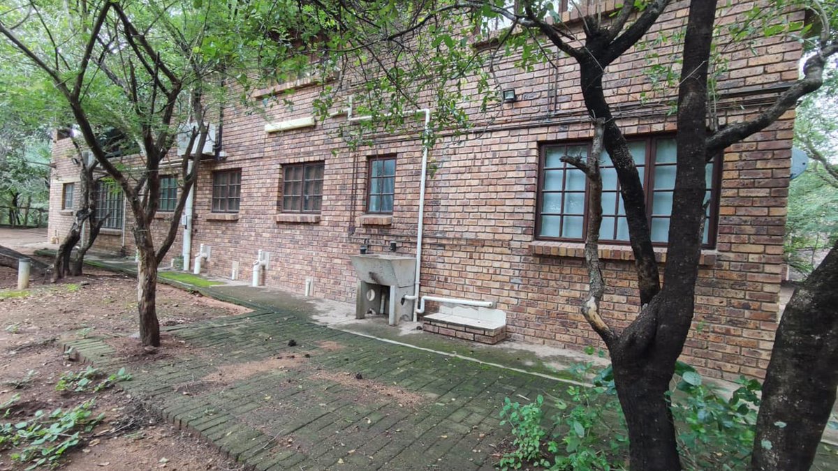 MyRoof.co.za tweet media