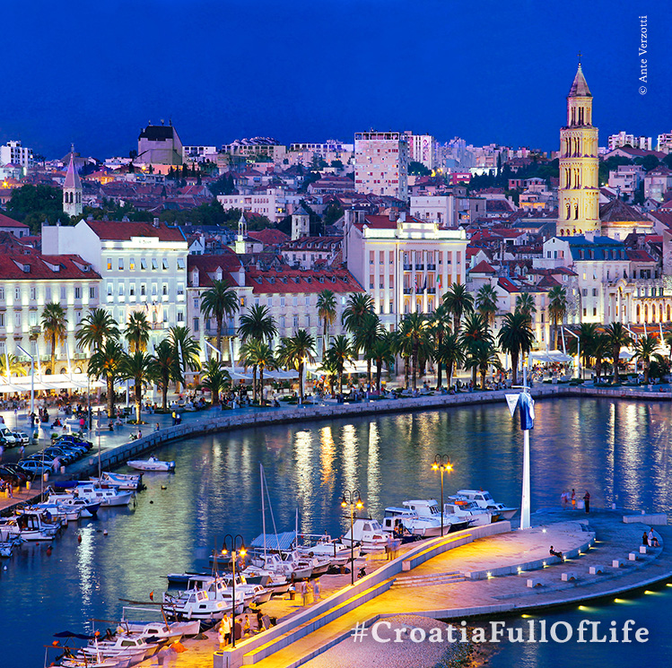 When the night falls in Split, it's like stepping into a postcard-worthy dream! 🌌✨ #InspirationalViews #SplitByNight #Croatia