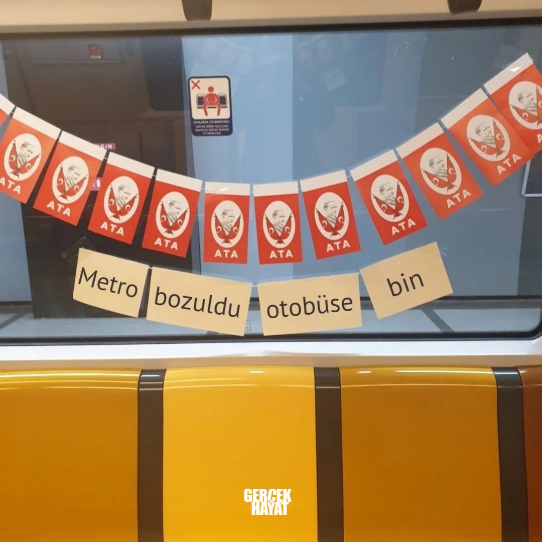 Bir vatandaş, İBB'nin tabela hizmetini eleştirmek için zekasını konuşturdu. İBB tarafından metrolara asılan 'Ela ata bak' temalı yazılardan birini shop ile silen vatandaş 'Metro bozuldu otobüse bin' yazdı