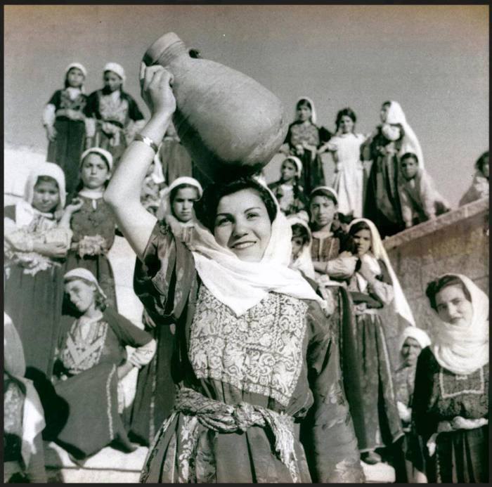 Palestinian women near the village of Battir, Bethlehem.