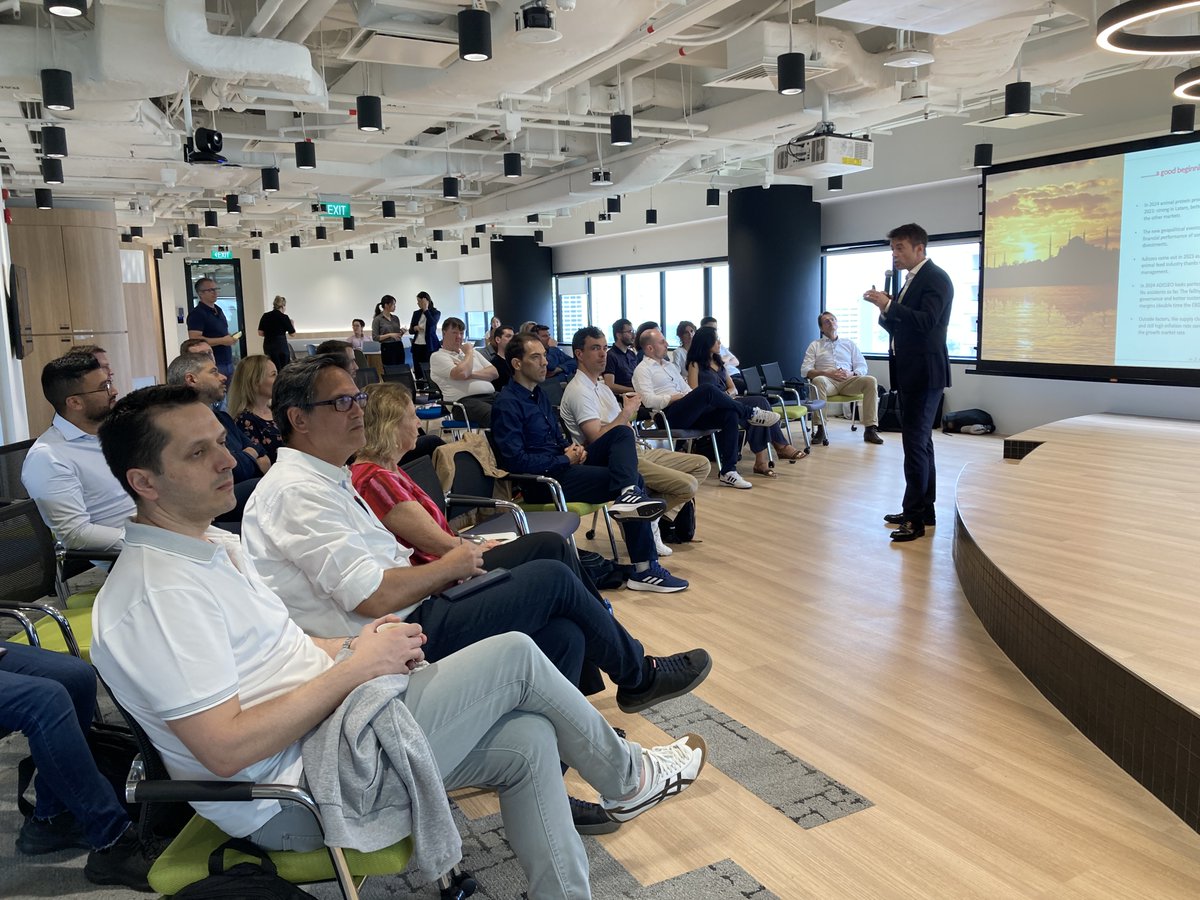 Adisseo's tweet photo. 26 international executives take part in the Adisseo #AdvancedManagementProgram developed with @essec.
In Singapore, they explored the digital innovation ecosystem via visits & business discussions with start-ups & established players.
Thanks to Shandi Global @NTUsg @BolloreLog👏 https://t.co/MwAGEH65za