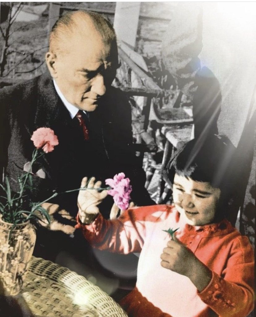 23 Nisan Ulusal Egemenlik ve Çocuk Bayramı Kutlu olsun. Çocuklarımızın Atatürk’ün izinde ilerleyerek ülkemize ve dünyaya değer katan bireyler olmasını sağlamak hepimizin sorumluluğudur . 🇹🇷🇹🇷#23Nisan2024