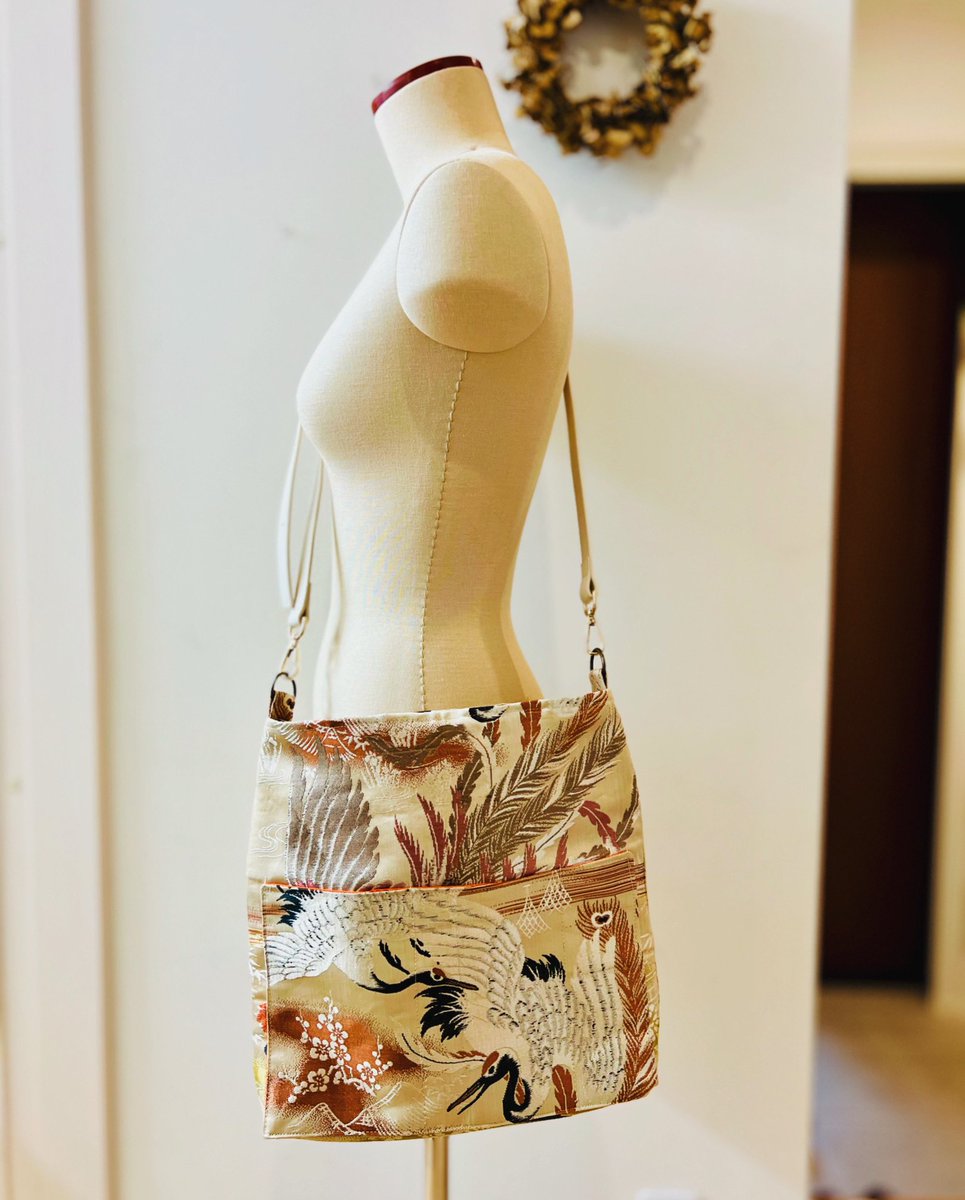 HawaiiRika's tweet photo. I made this handmade, upcycled Obi-bag today! beautiful, isn't it?
#hiroshima #upcycle #obi #kimono #tourguide #japan https://t.co/2dEtauWE05