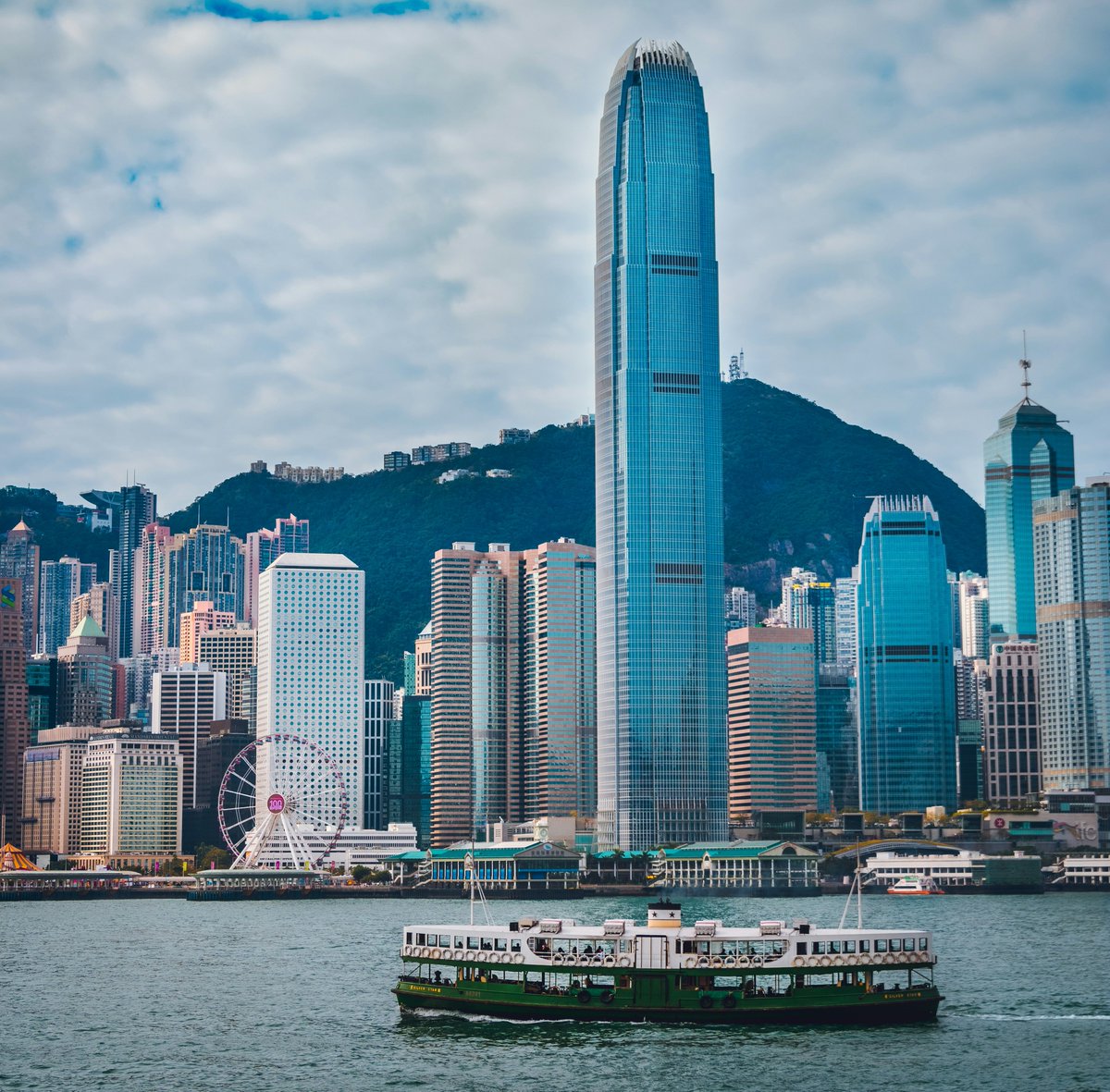 HKW briefing urges EU member states to introduce lifeboat schemes for 1.86 million Hong Kongers with no lifeline out of the city hongkongwatch.org/all-posts/2024…