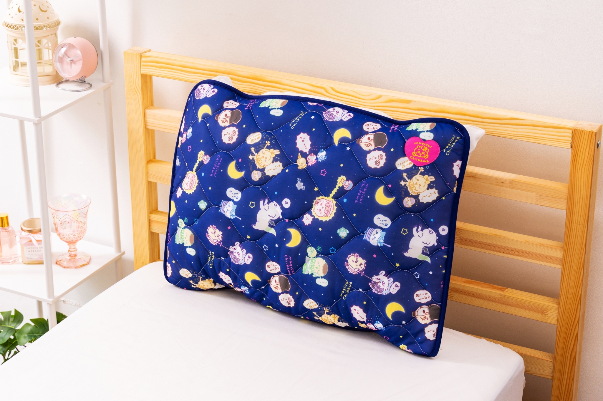 ちいかわ ひんやりシングルサイズブランケット ひんやりまくらカバー ちいかわグッズ公式 on X: 