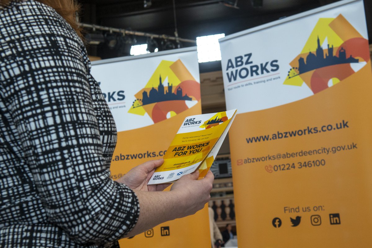 @AbzWorks will host a Job Fair for refugees and displaced people living in Aberdeen, who have the right to work in the UK. The Job Fair will be held from 10am-2pm on Tue 30 April at the Beach Ballroom. For more info & to book a place: orlo.uk/UlzYi