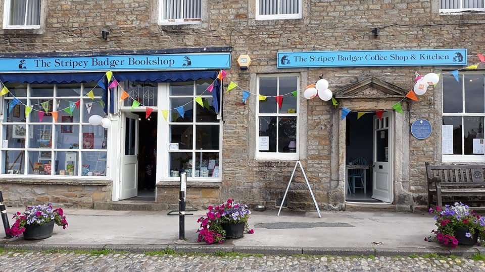 Mark Knowles (@mark77knowles) on Twitter photo Dropped in @ the fantastic <a href="/StripeyBadgers/">The Stripey Badger</a> bookshop yesterday in beautiful Grassington (location of famous Victorian Christmas market, film shoots and warm welcomes). If you find yourself nearby, please go and visit this gorgeous corner of North Yorkshire!☕️🥮📚📽️#YorkshireDales Dropped in @ the fantastic <a href="/StripeyBadgers/">The Stripey Badger</a> bookshop yesterday in beautiful Grassington (location of famous Victorian Christmas market, film shoots and warm welcomes). If you find yourself nearby, please go and visit this gorgeous corner of North Yorkshire!☕️🥮📚📽️#YorkshireDales