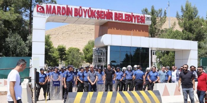 Mardin kayyımı 7 milyon TL’lik hediyelik eşya almış! gazetedavul.com/gundem/mardin-…