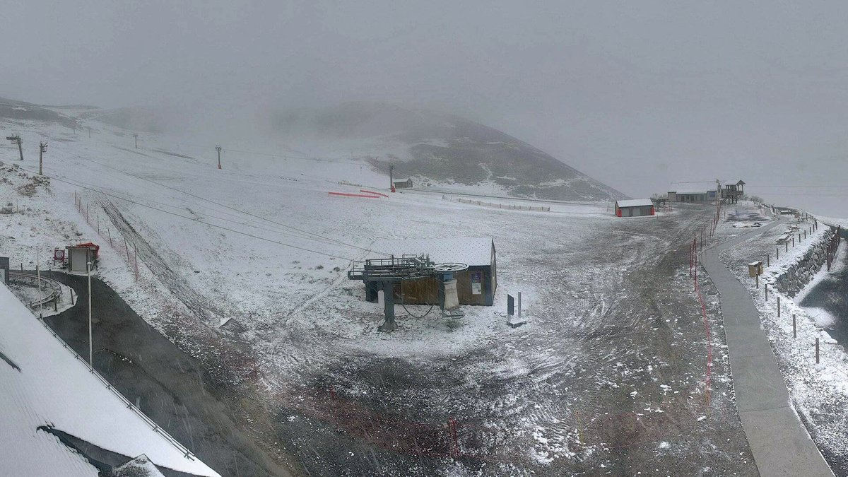 Hautacam
ce matin reour de la #neige
#meteo #hautespyrenees #pyrenees #Occitanie