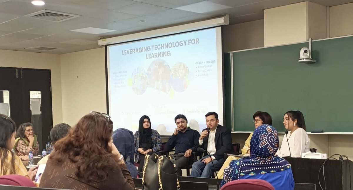 The panel on 'Leveraging Technology for Learning' focused on how technology enhances children's learning abilities, with panelists offering practical advice on using technology to enhance digital learning skills. #LearningWithoutBorders
