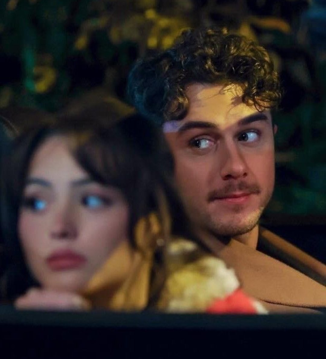 huyde12's tweet photo. Onları 🤏 özlemiş olabilirim 🥹
Bu ikiliyi güzel bir romantik komedi dizisinde izlemek isterdim bu yaz. https://t.co/rYnt0aV0Fe