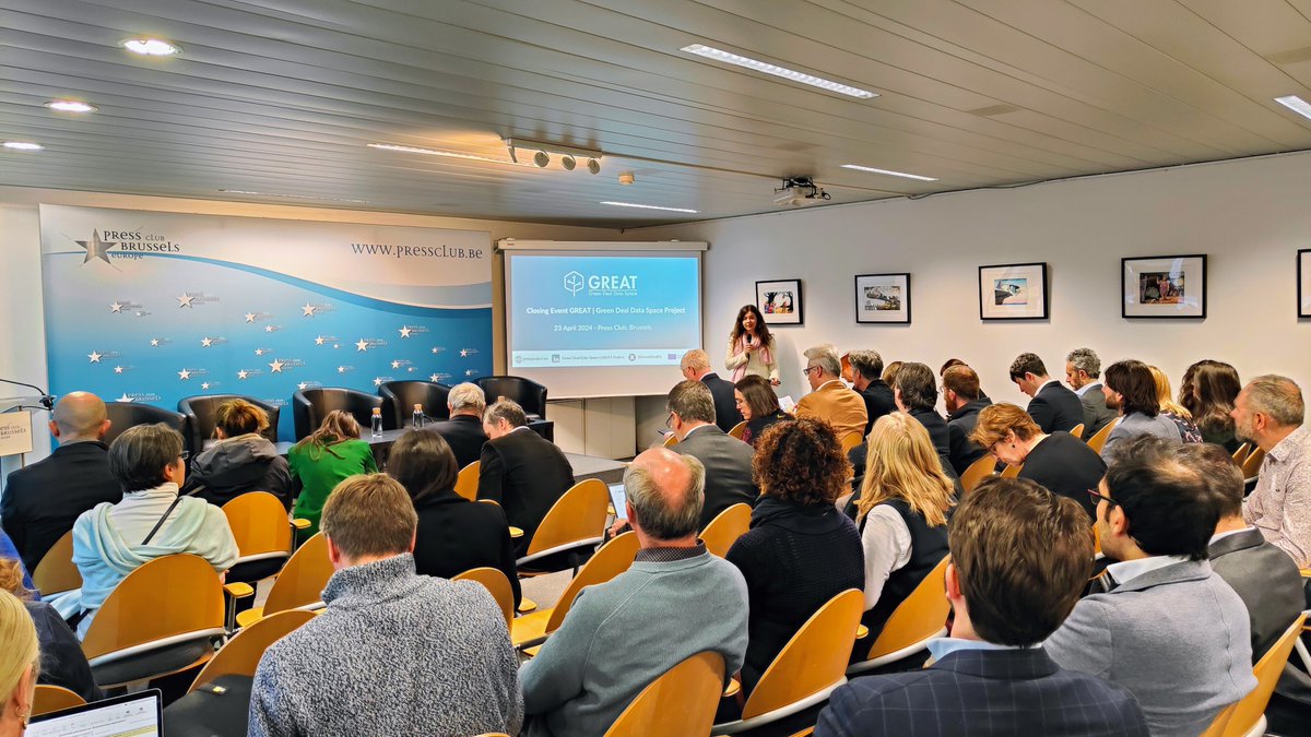 Full house at the Press Club as GREAT Project Coordinator Nevena Raczko (<a href="/IDC4EU/">IDC | 4EU</a>) welcomes our audience on-site and online (live stream on YouTube lnkd.in/dRKc8mPy) to discuss our findings and achievements, as well as the next steps for the #EUGreenDeal #DataSpace.