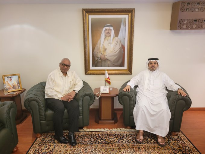 🇨🇺🤝🇧🇭 @SafirCubaArabia: I thank the Ambassador of #Bahrain in Riyadh, H.E. Sheikh Ali bin Abdulrahman Al Khalifa for the fruitful meeting held to exchange on the good state of bilateral relations and good cooperation in the multilateral field between the two countries