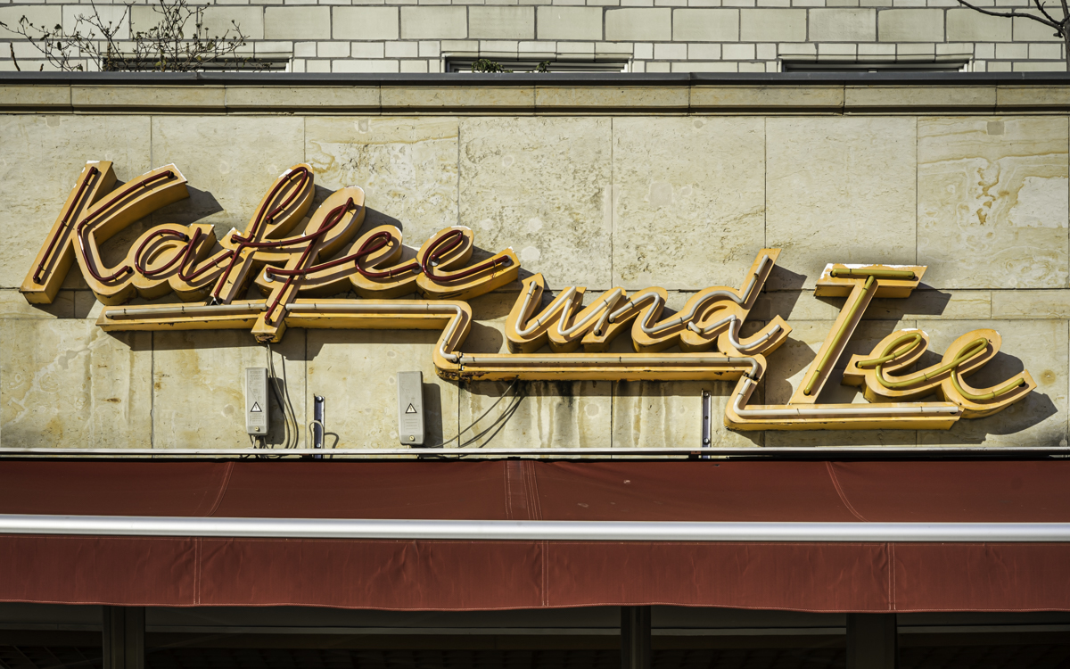 Blue Crow Media tweet media