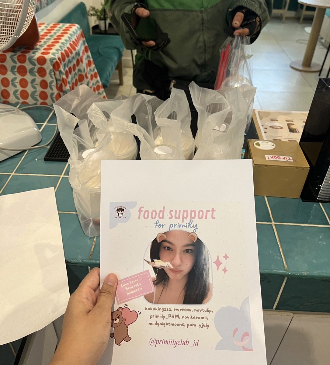 Food Support for one and only our baby bear 🐻💖

🍓🥛Milk Strawberry 🍓🥛

Sorry we don't have a clear and good photo😭🙏🏻

Prim x GMMTV2024PART2 
#primiily #ลูกหมีของพรีม 
#GMMTV2024PART2