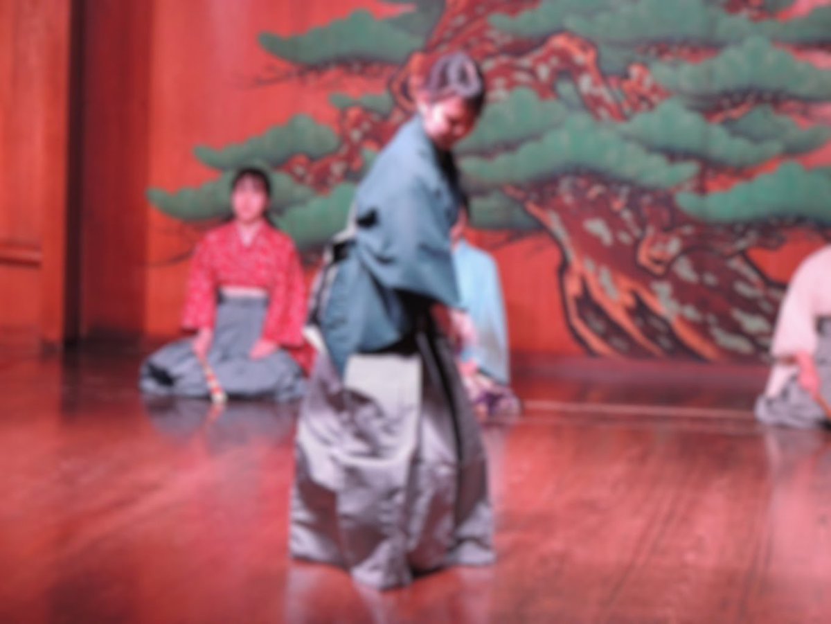 残りの体験入部イベントは27日(土)のみとなりました！
「新歓行きそびれた…」という方はぜひ能楽部のイベントにお越しください🙌
27日以外にも個別調整可能ですので、能楽部の活動が気になる方はお気軽にご連絡下さい🫡
 #春から関大  #能楽部
