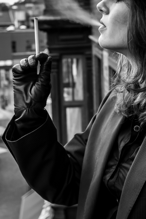 #vs120s #smoking #femmefatale #leathergloves #villainess #fetishphotography #fetishart