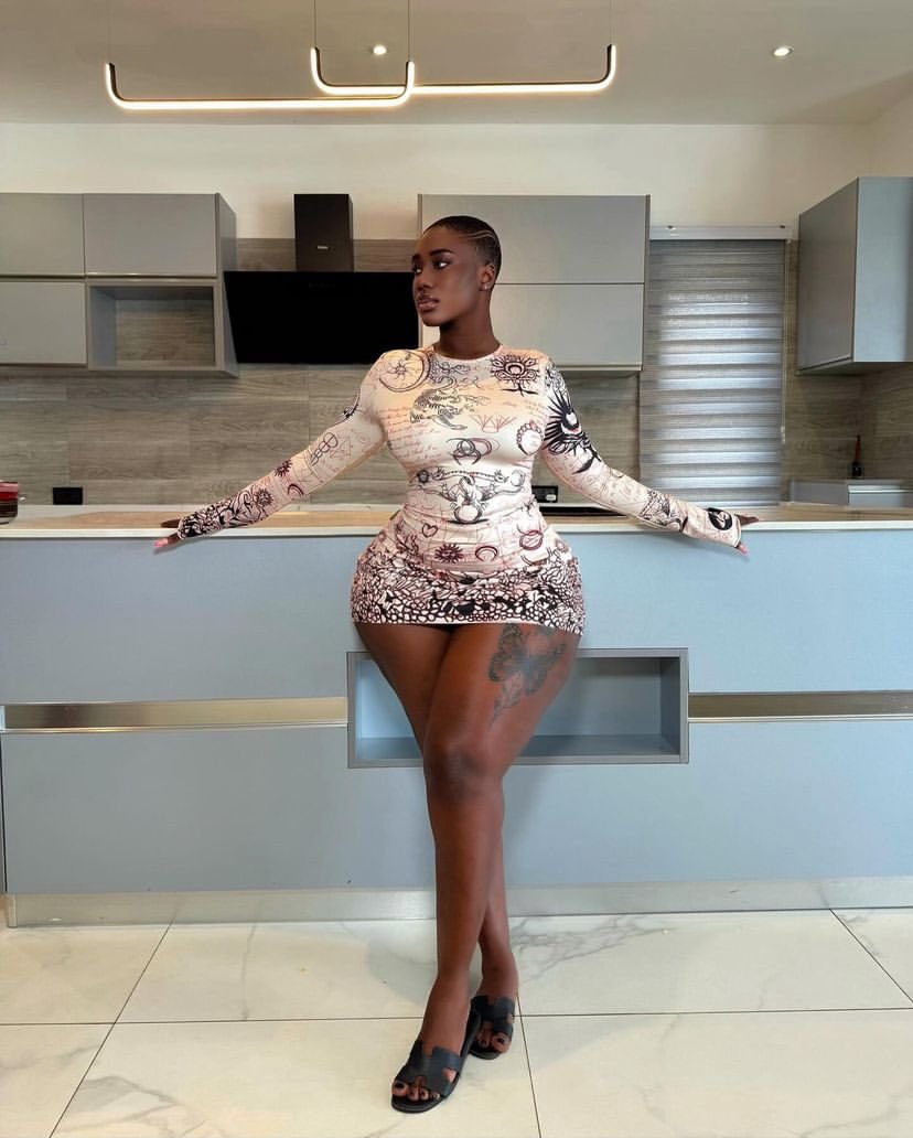 Ghana_Ronaldo's tweet image. Look in between B and M on your keyboard 🔥