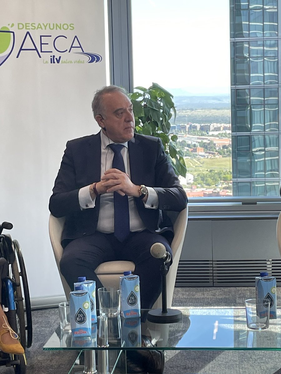 <a href="/Guillermo_Magaz/">Guillermo Magaz</a> <a href="/AESLEMEONLINE/">AESLEME</a> <a href="/policiademadrid/">Policía Municipal de Madrid</a> <a href="/uc3m/">UC3M</a> “Es necesario cambiar la percepción de los ciudadanos hacia la #ITV, para entender que la labor preventiva que realizan las estaciones es fundamental para determinar si el vehículo se encuentra en condiciones para circular” Pablo E. Rodríguez, director general de <a href="/policiademadrid/">Policía Municipal de Madrid</a>