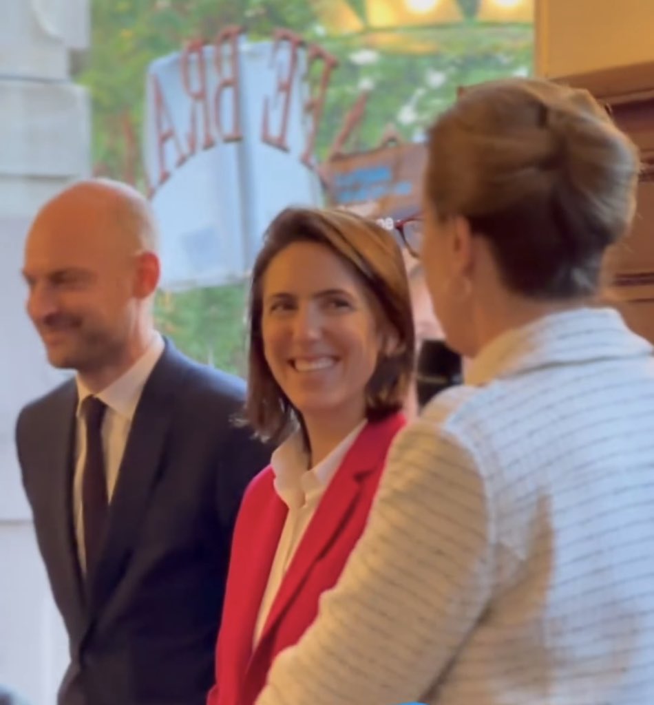 Il y avait une belle énergie hier au Café Brant, autour de notre tête de liste <a href="/ValerieHayer/">Valérie Hayer</a>, du Ministre <a href="/jnbarrot/">Jean-Noël Barrot</a> et de mes collègues <a href="/Ensemble_UE/">L’Europe Ensemble</a>.

Au cœur de #Strasbourg, capitale de la démocratie européenne, où nous savons combien nous avons @BesoindEurope 🇪🇺