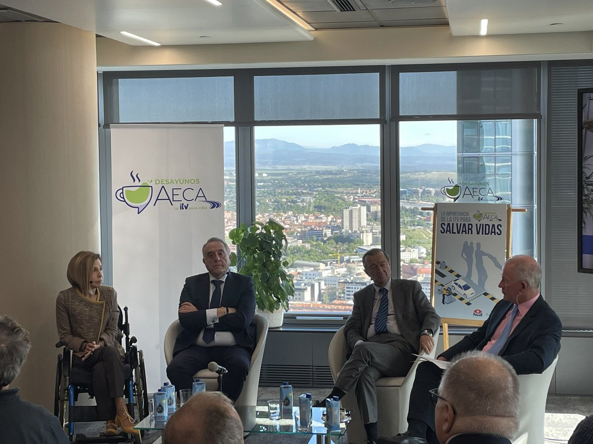 <a href="/Guillermo_Magaz/">Guillermo Magaz</a> <a href="/AESLEMEONLINE/">AESLEME</a> <a href="/policiademadrid/">Policía Municipal de Madrid</a> <a href="/uc3m/">UC3M</a> “El estado de la #ITV de un vehículo guarda relación directa con su seguridad. Es un procedimiento sencillo que puede significar la diferencia entre sufrir o no un siniestro vial, entre vivir o morir; porque es muy claro el mensaje: la #ITVSalvaVidas”, Mar Cogollos <a href="/AESLEMEONLINE/">AESLEME</a>