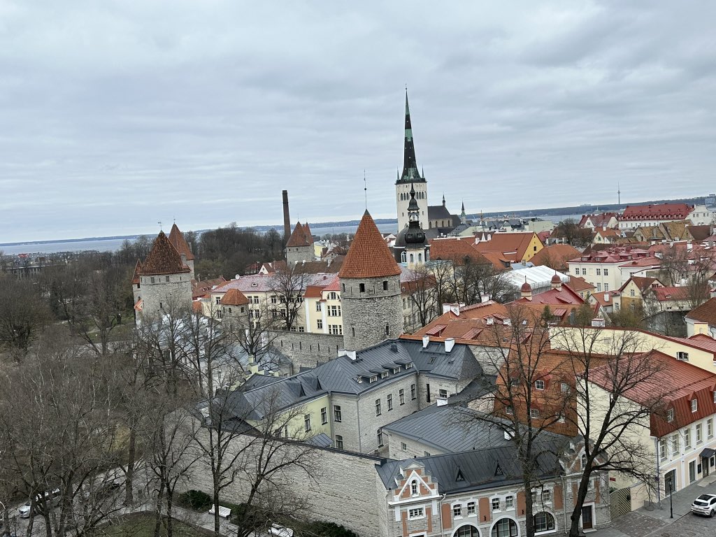 Super #EU4Health #IceheartsEurope Project Meeting in Tallinn Estonia 🇪🇪 last week. Thank you #SPIN for hosting us. 

Team UCC were BUSY working with our AMAZING partners 👏 mapping pilot country partnerships and tracking implementation stories.

@UCC @ISCA_tweet #designthinking