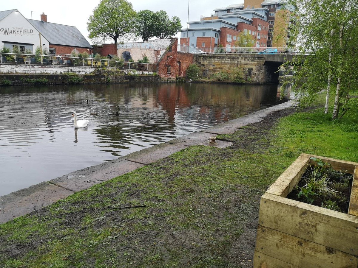 Big thank you to @morgansindallc for braving the rain & building four new #planters on #EarthDay. The team were in #Wakefield on the water front. #EarthDay2024 #canal #waterway #csr #volunteers #volunteerday #community #environment #bluespace