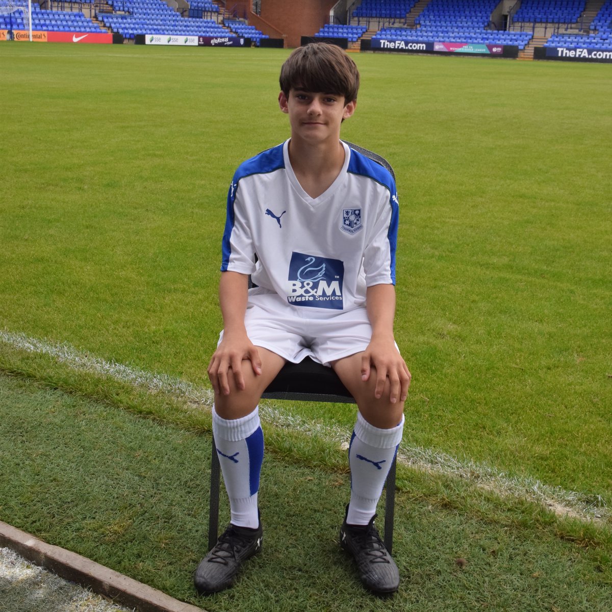 🥳 Happy 21st birthday to @RobApter! 🎉 Have a good one, Rob! #TRFC #SWA