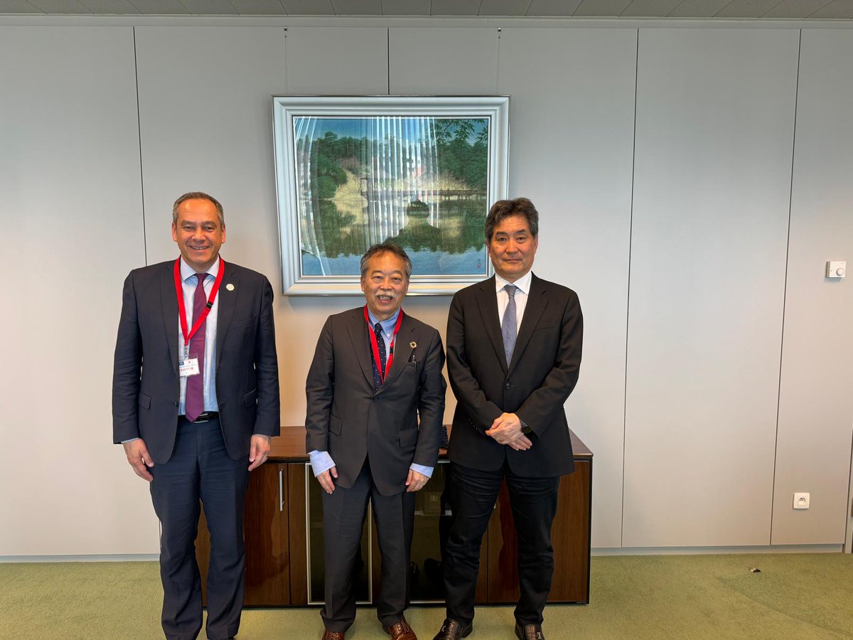 Last week, Mr. Yuko Yasunaga, Managing Director, UNIDO HQ and Mr. @CYvetot_ , had the honour of meeting H.E. Mr Kazutoshi Aikawa, Head @JapanMissionEU. They discussed @UNIDO's green recovery vision for #Ukraine.