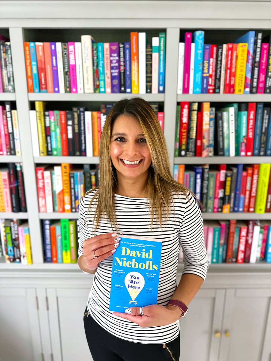 Happy pub day to @DavidNWriter💙 A ‘will they? won’t they?’ epic love story full of adorably English awkwardness, tentative forays into flirting and the most laugh out loud scenarios and positively SNORT-WORTHY (bad) jokes. You Are Here is contender for my book of the year 👏🏽