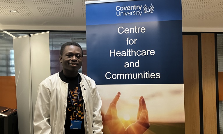 Celebrating success👏🤩⬇️ A huge congratulations to Ebenezer Akore Yeboah, Emergency Department Nurse, who has won a place on @theRCN International Research Conference. Ebenezer's work investigates how the NHS can help tackle #ClimateChange🏥 coventry.ac.uk/news/2024/cove… @CU_ReCap