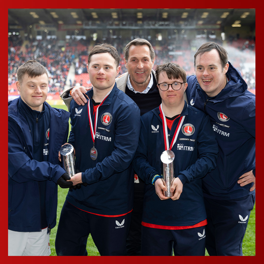 🏆 Some of our Charlton Upbeats stopped by during their lap of honour on Saturday to help proudly toast the 2024 @EFL League One Community Club of the Season and overall Community Club of the Season awards alongside CACT CEO @JasonMorgan1 🙌 #cafc | @CAFCofficial