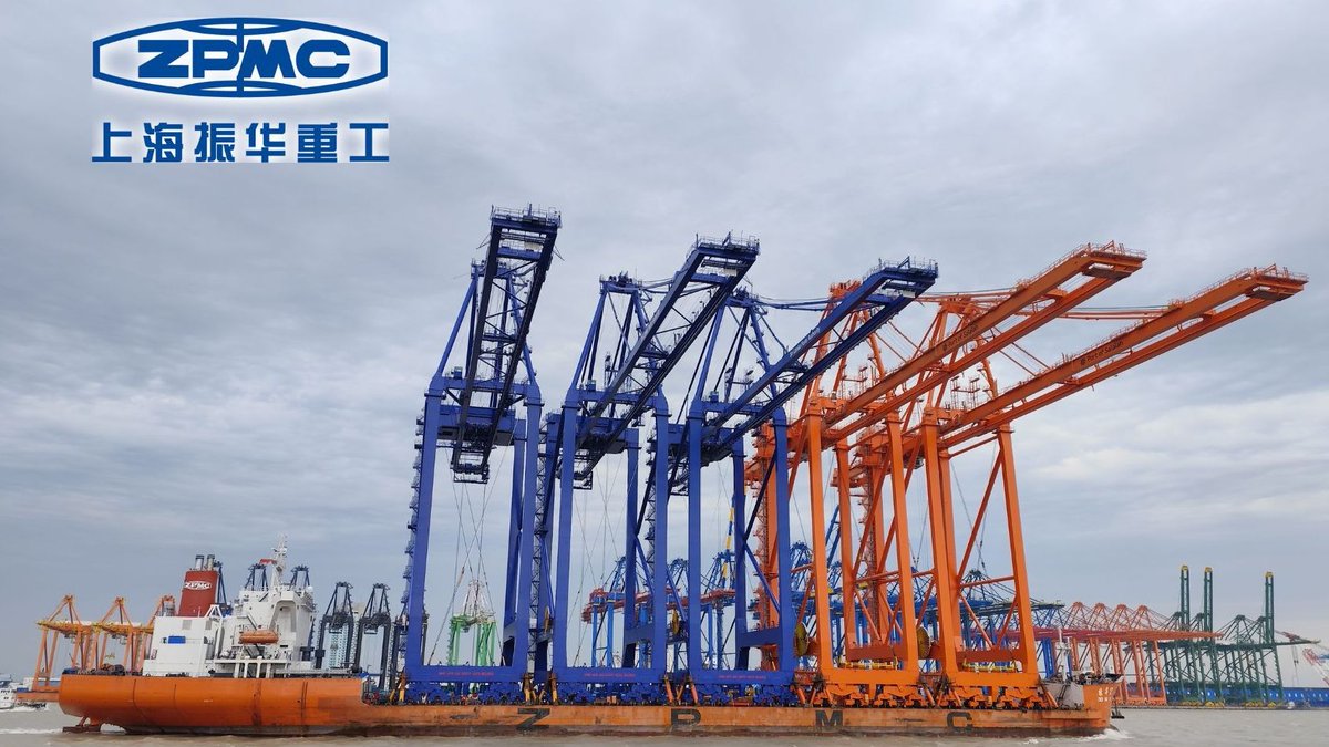 China’s crane manufacturer ZPMC announces delivery of eleven quay cranes to major container terminals worldwide tinyurl.com/45cupfd2 @DPWorldUK  @APMTerminals @port_salalah 

#WorldCargoNews #containercranes #containershipping #ports