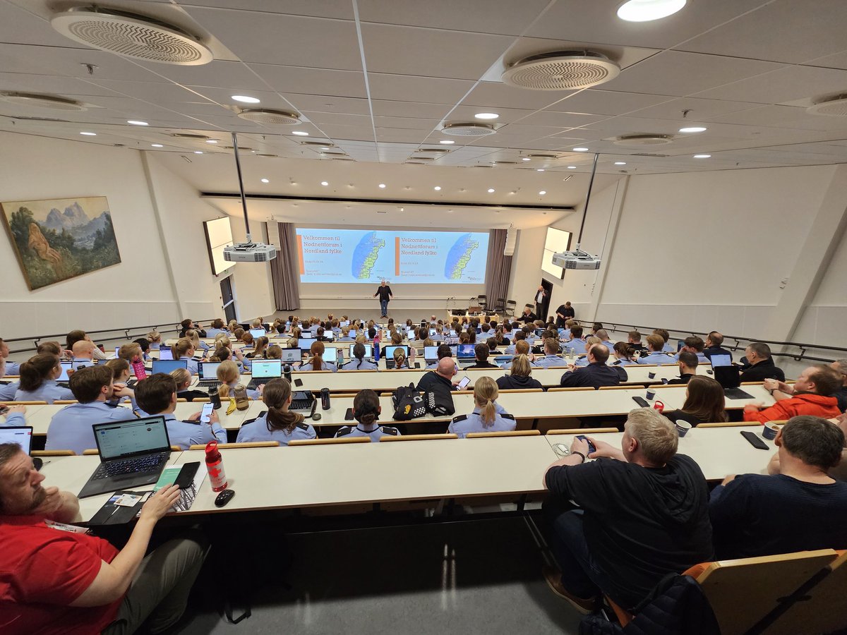 LarsOttoL's tweet photo. Vi er i gang med @Noednett forum under Øvelse Nord i Bodø https://t.co/G1XiFZhZuG