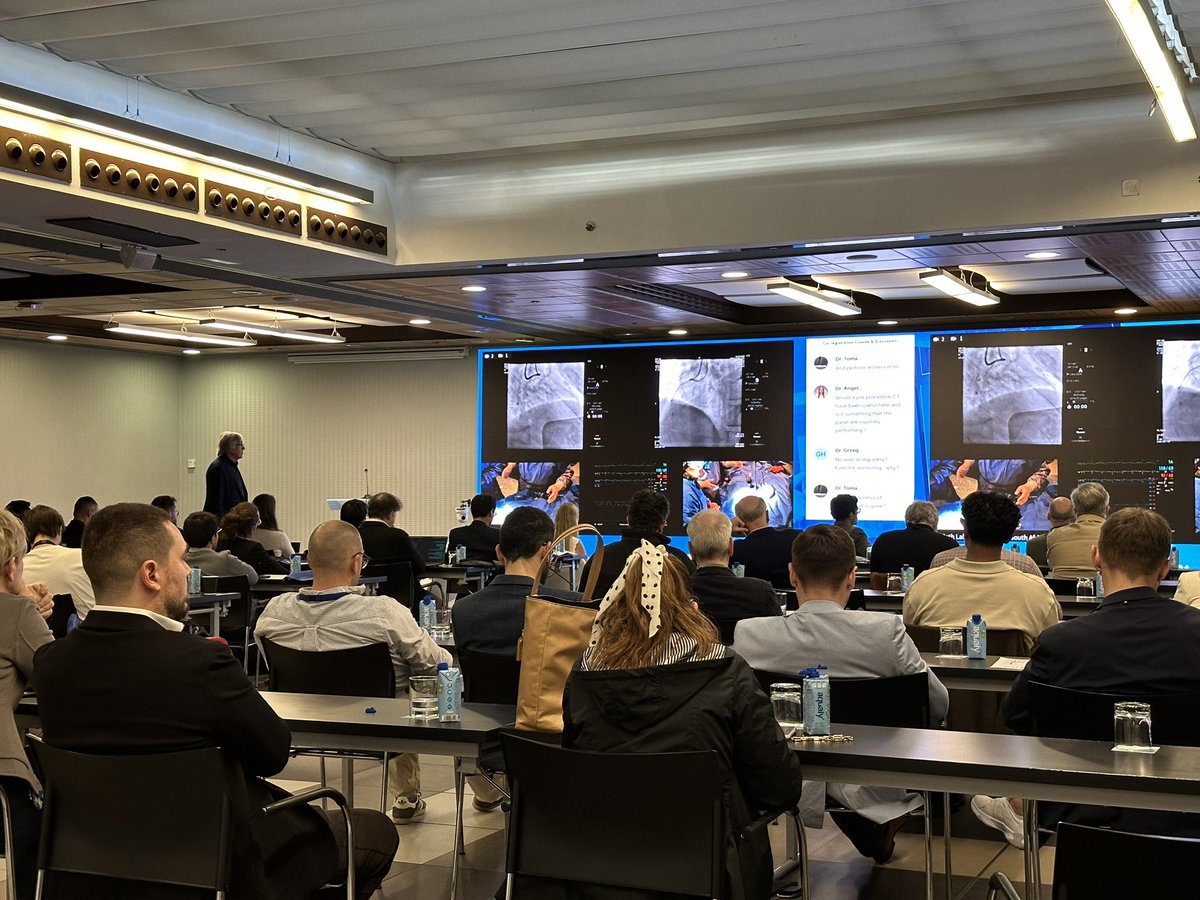 CardioRed1's tweet image. 🩺🏥 Nuestros cardiólogos intervencionistas, participan en el curso &quot;Advances in Co-Registration Coronary Physiology and Intra Coronary Imaging&quot; dirigidos por @JEscaned
@NievesGonzalo1 @pabl0salinas @AdrianJeronimoB @MarLombard1, Luca Paolucci, Laurie-Anne Boivin-Proulx.