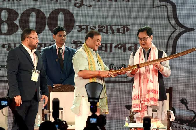 ✅⚡️More than 67,000 people of Chakma and Hajong communities presently settled in Arunachal Pradesh will be resettled in Assam as per reports. 

This was stated by the Union Minister @KirenRijiju  at a press conference in #Itanagar on Monday.

#ArunachalPradesh #Chakma #Hajong