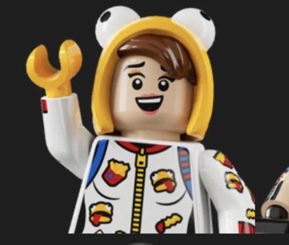 FINALLY LEGO ONESIE!!! 👁️👄👁️ But her bangs are at the wrong side 😂
